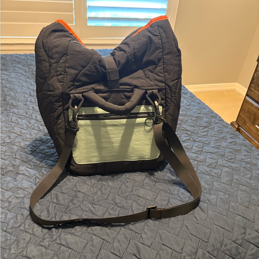 BagsMart Black and Orange Quilted Lunch Bag